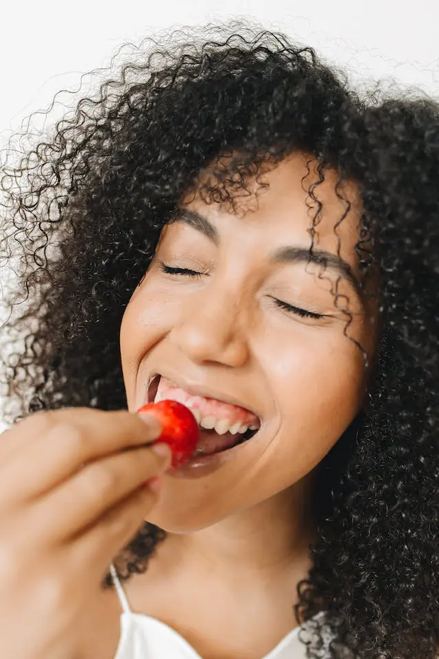 Mindfully experience a Strawberry